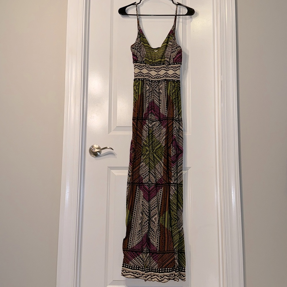 ICE DRESS! Size 12. Black and yellow in color.